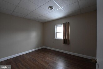 52 Chestnut St in Pennsville Township, NJ - Building Photo - Building Photo