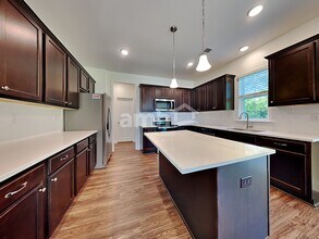 1147 Alice Smalls Rd in Mount Pleasant, SC - Building Photo - Building Photo