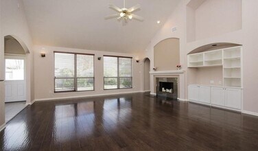 7838 Autumn Hollow Ln in Houston, TX - Building Photo - Building Photo
