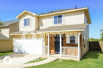 9719 Marbach Bend in San Antonio, TX - Foto de edificio - Building Photo