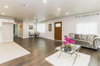 129 Pecos St in Garland, TX - Building Photo - Building Photo