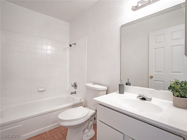property at 4768 W Sand Creek Ave