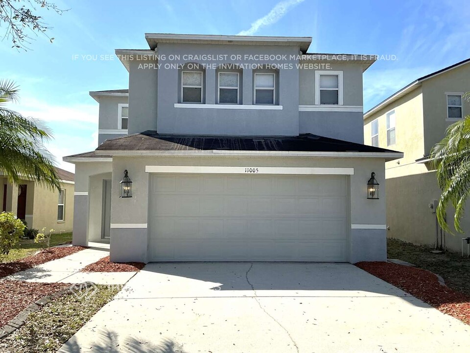 11005 Golden Silence Dr in Riverview, FL - Building Photo