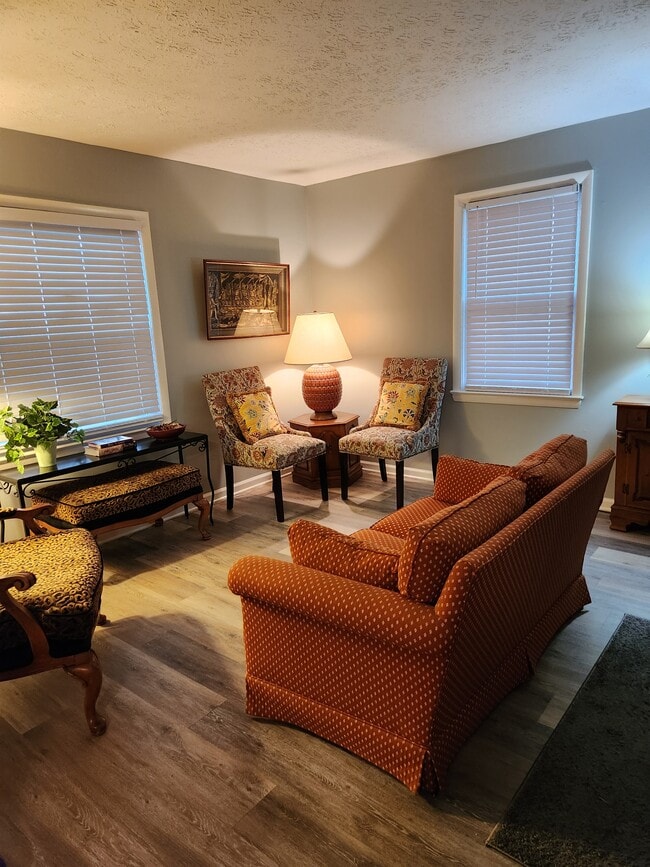 2607 Preston Hwy, Unit #3