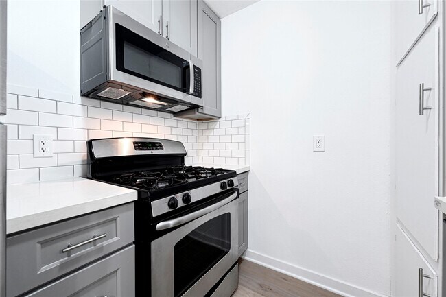 5718 Eskridge St in Houston, TX - Building Photo - Building Photo