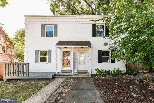 3210 9th St S in Arlington, VA - Building Photo - Building Photo