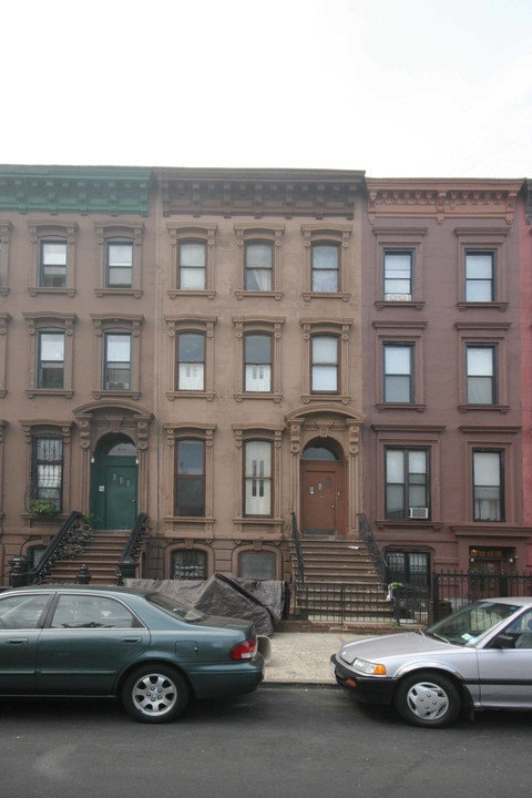 208 Lefferts Pl in Brooklyn, NY - Building Photo