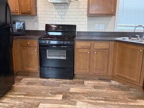 76 E U.S. Hwy 6 in Valparaiso, IN - Building Photo - Building Photo