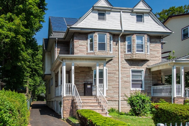 233 Glenwood Ave in East Orange, NJ - Building Photo - Building Photo