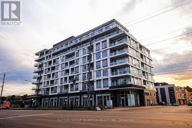 500 Plains Rd E in Burlington, ON - Building Photo - Building Photo