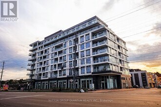 500 Plains Rd E in Burlington, ON - Building Photo - Building Photo