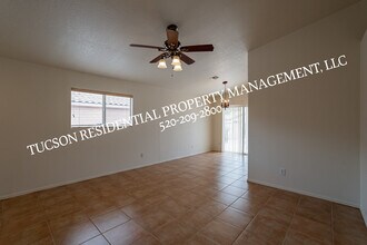 2229 W Frostwood Ln in Tucson, AZ - Building Photo - Building Photo