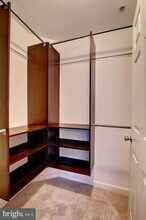 501 Constellation Square SE, Unit H in Leesburg, VA - Building Photo - Building Photo