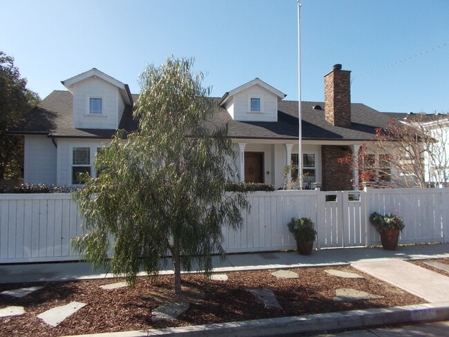 property at 3211 E 15th St