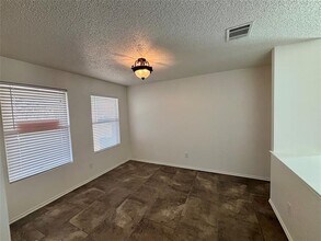 653 Condor Trail in Saginaw, TX - Building Photo - Building Photo