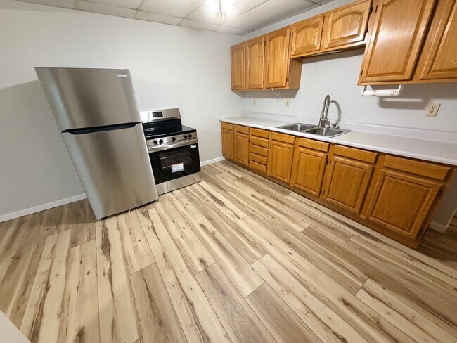 237 Spruce St in Minersville, PA - Building Photo - Building Photo