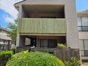 2817 Los Gatos Ct, Unit 2 in Memphis, TN - Building Photo - Building Photo