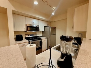 631 SW 111th Ln in Pembroke Pines, FL - Building Photo - Building Photo