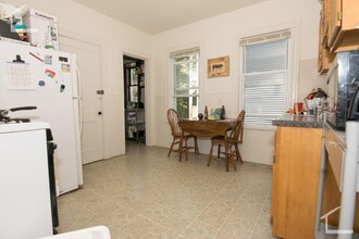 548 Washington St, Unit 2 in Boston, MA - Building Photo - Building Photo