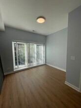 1024 W Ainslie St in Chicago, IL - Foto de edificio - Building Photo