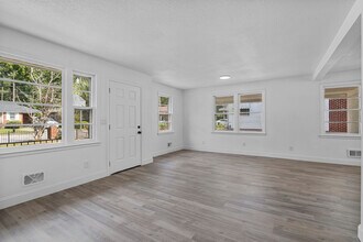 72 Madera Dr in Columbia, SC - Building Photo - Building Photo