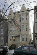 75 Clarke Ave in Jersey City, NJ - Building Photo - Building Photo