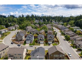 19635 Rosebud Pl NE in Poulsbo, WA - Foto de edificio - Building Photo