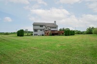 9720 Holden Rd in Baroda, MI - Foto de edificio - Building Photo