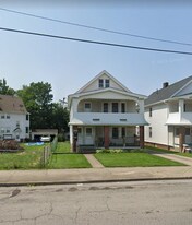 8416 Garfield Blvd, Unit Garfield Blvd Unit 1 in Garfield Heights, OH - Building Photo