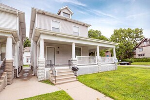1646 E St in Lincoln, NE - Building Photo