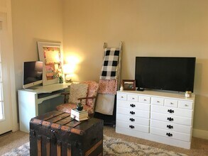 705 W Douglas St in Fayetteville, AR - Building Photo - Building Photo