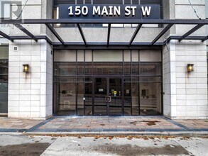 150-150 Main St W in Hamilton, ON - Building Photo - Building Photo