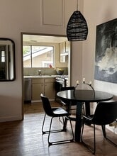 1616 Chapala St in Santa Barbara, CA - Building Photo - Building Photo