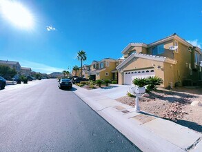 150 Short Ruff Way in Las Vegas, NV - Building Photo - Building Photo