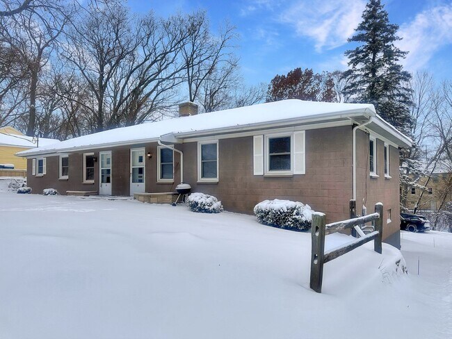 property at 28 Ridgewood St