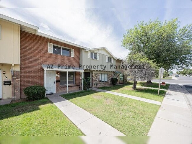 property at 15 E Carter Dr