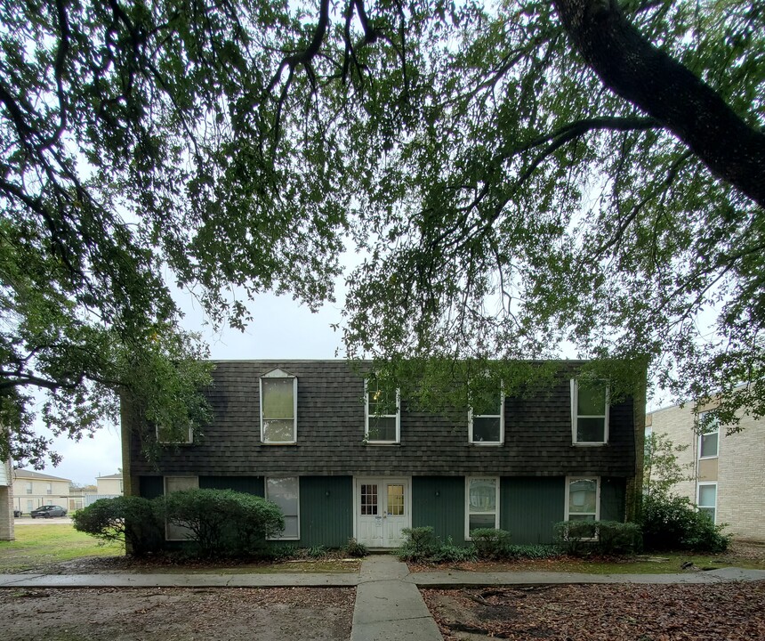 4547 Alvin Dark Ave in Baton Rouge, LA - Building Photo