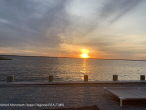 260 Kathryn St in Lavallette, NJ - Building Photo - Building Photo