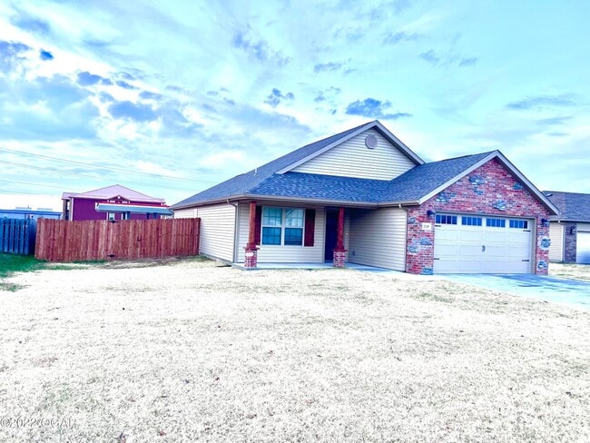 2120 Park Pl in Joplin, MO - Building Photo - Building Photo