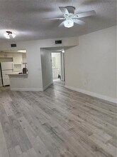 8353 Lake Dr, Unit 107 in Doral, FL - Building Photo - Building Photo