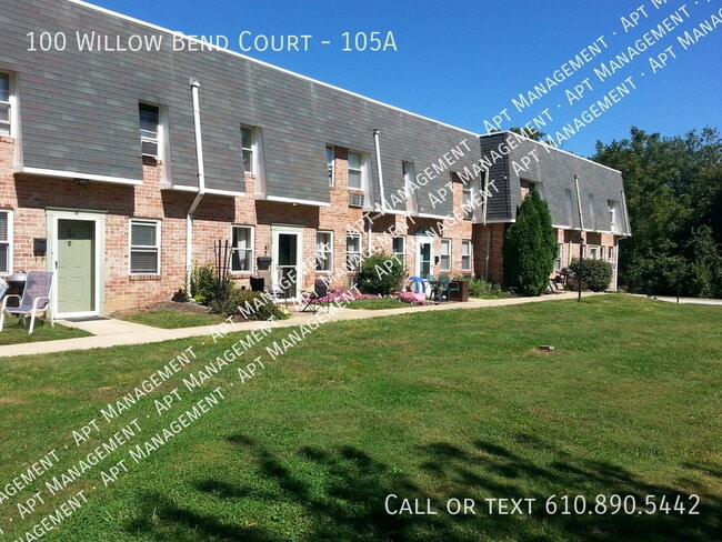 property at 100 Willow Bnd Ct