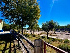 333 Guadalupe St in Kerrville, TX - Building Photo - Building Photo