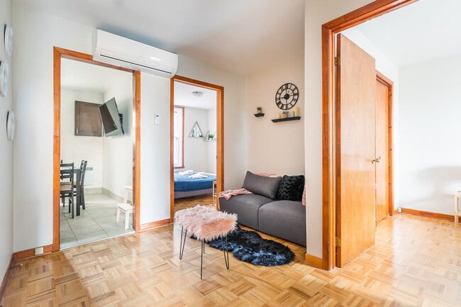 57 Avenue Duluth O in Montréal, QC - Building Photo - Building Photo