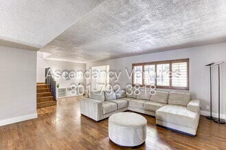 745 E 3 Fountains Cir in Murray, UT - Building Photo - Building Photo