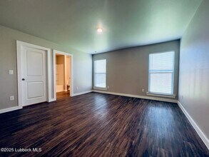 2016 Kenwood Ave in Lubbock, TX - Building Photo - Building Photo
