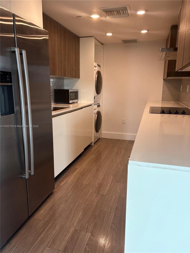 1025-1092 92nd St in Bay Harbor Islands, FL - Building Photo - Building Photo