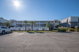 264 W First St in Ocean Isle Beach, NC - Building Photo - Building Photo