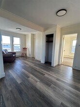 25 Auburn Ave in Bay Shore, NY - Building Photo - Building Photo