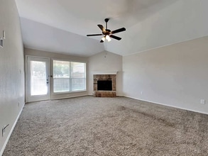 129 Buckskin Dr in Waxahachie, TX - Building Photo - Building Photo