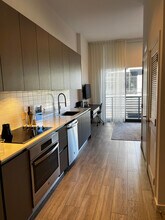 109 NW 24th St, Unit S2 in Miami, FL - Foto de edificio - Building Photo